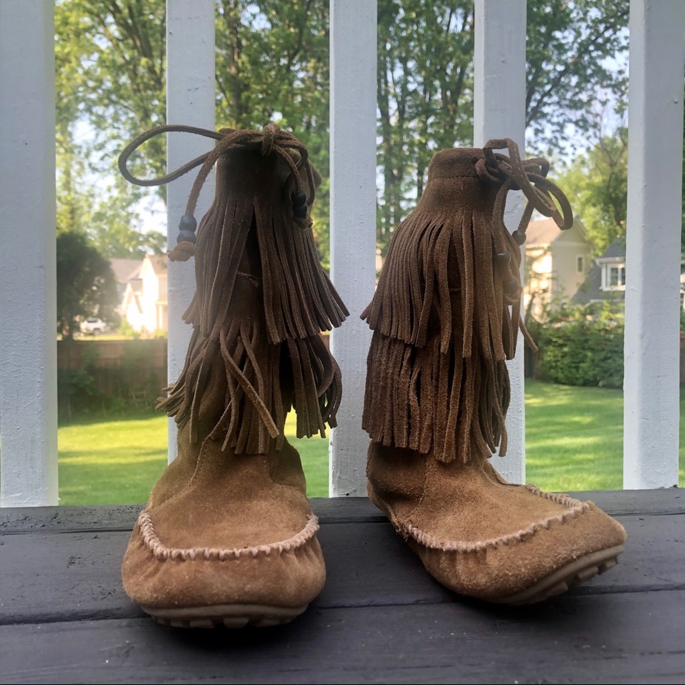 Fringe leather boots